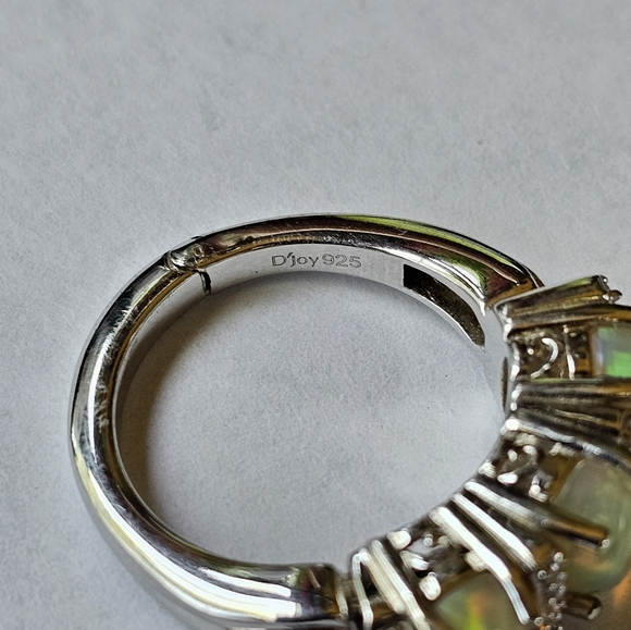 Genuine Welo Opals and Diamond Ring in Platinum over Sterling Silver Sz 6! - Picture 10 of 12